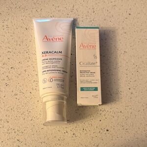 Avène bundle A.D Lipid-Replenishing Cream  and cica protective cream- White